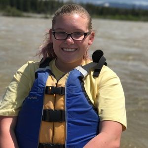 Meet your Posher, Brooke